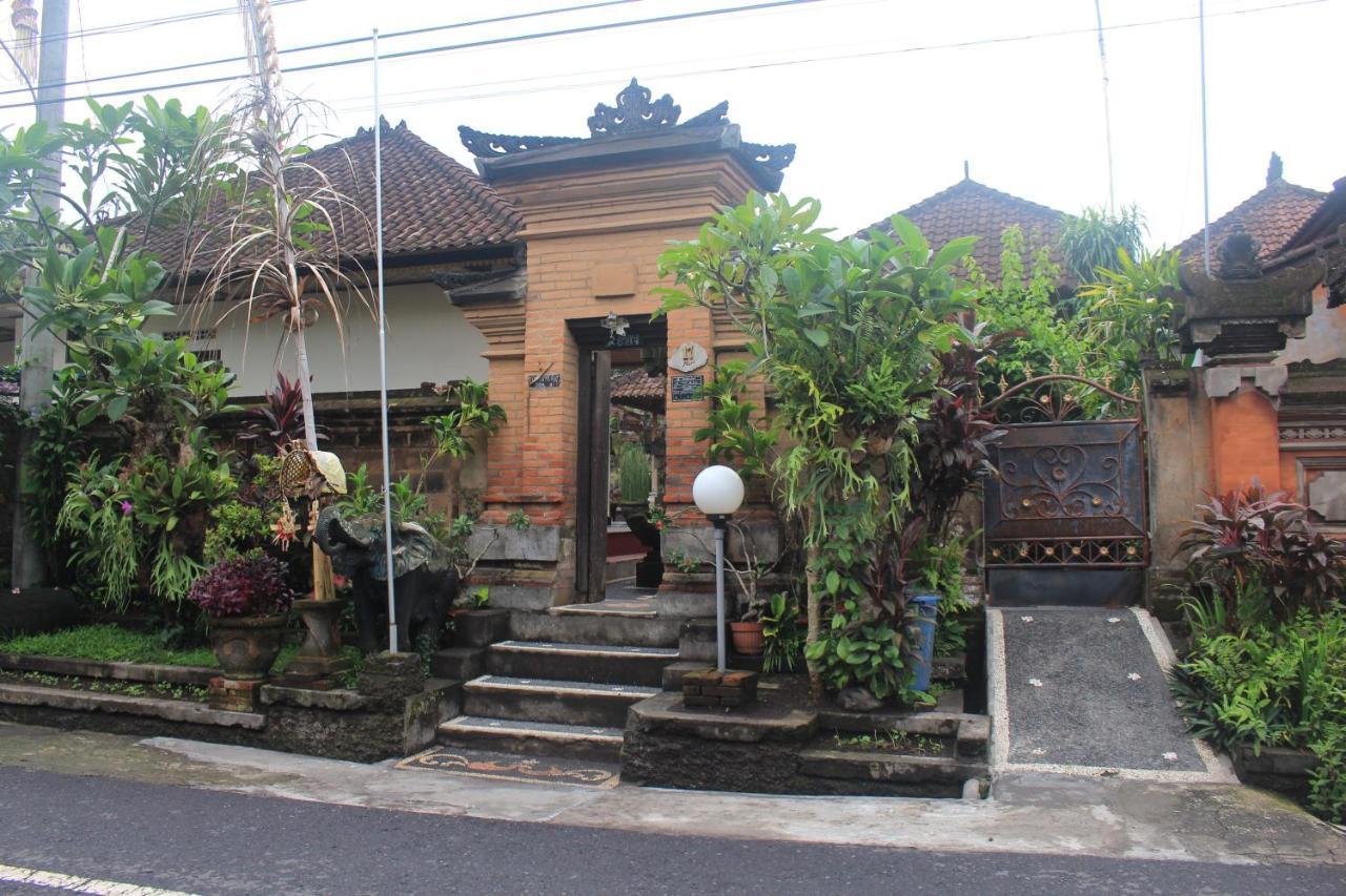 Intan Guest House Ubud  Bagian luar foto